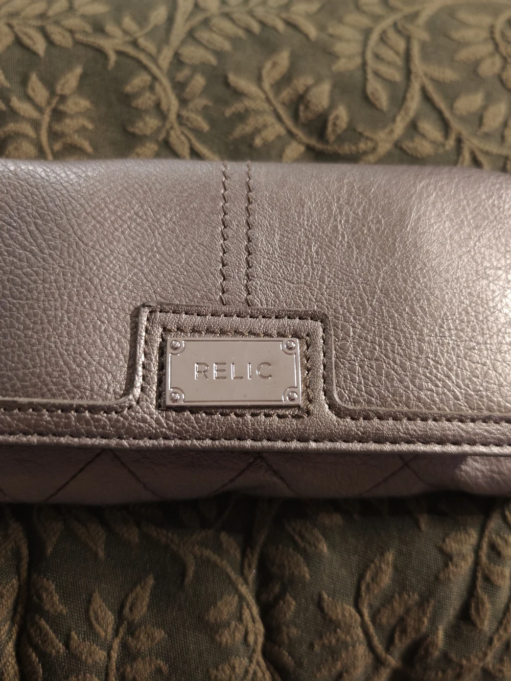 Relic Women's Metallic Silver Clutch Wallet